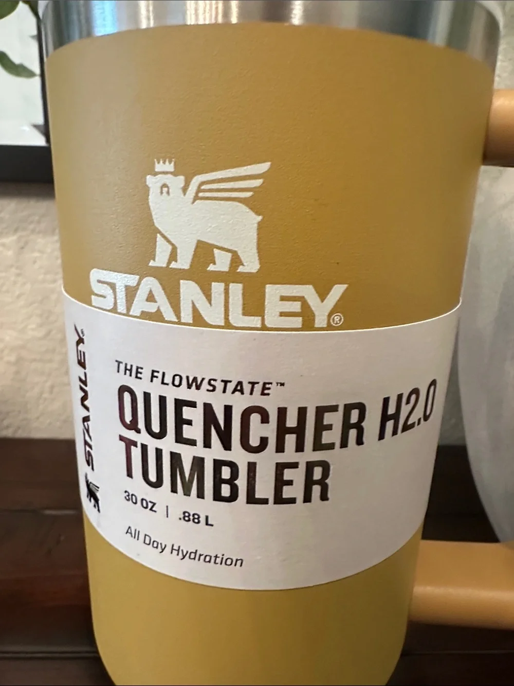 Stanley Quencher H2.0 Tumbler - Mustard - Picture 6 of 8